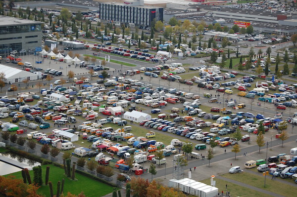 Lato 2022: Volkswagen Samochody Dostawcze zaprasza fanów na VW Bus Festival